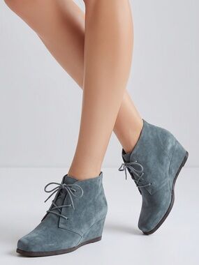 Michael by Michael Shannon ankle booties lace up shoes‎ gray suede size 7.5